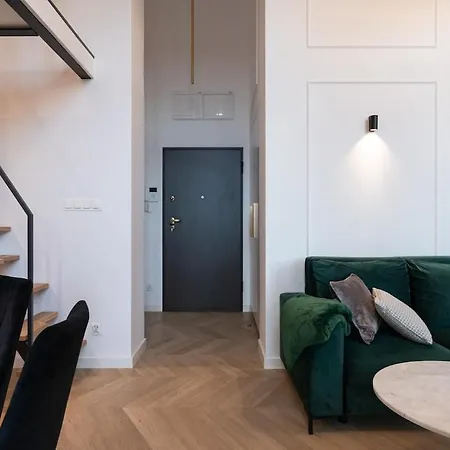 River View Loft With Balcony - Old Town - Appartement *