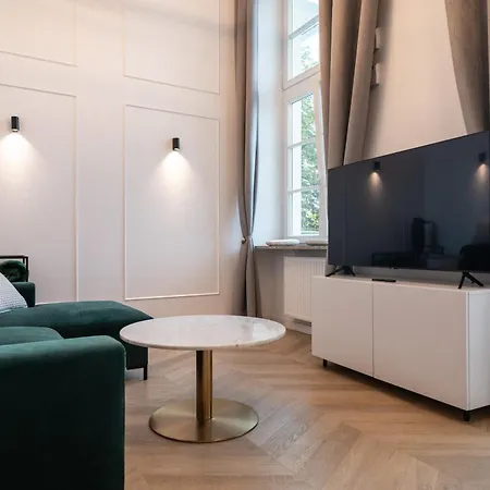 River View Loft With Balcony - Old Town - Appartement