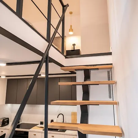 River View Loft With Balcony - Old Town - Appartement *