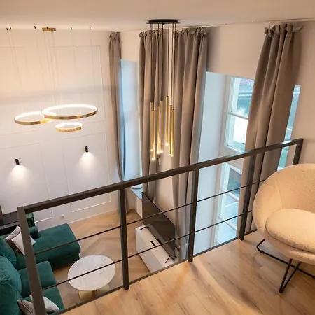 River View Loft With Balcony - Old Town - Appartement